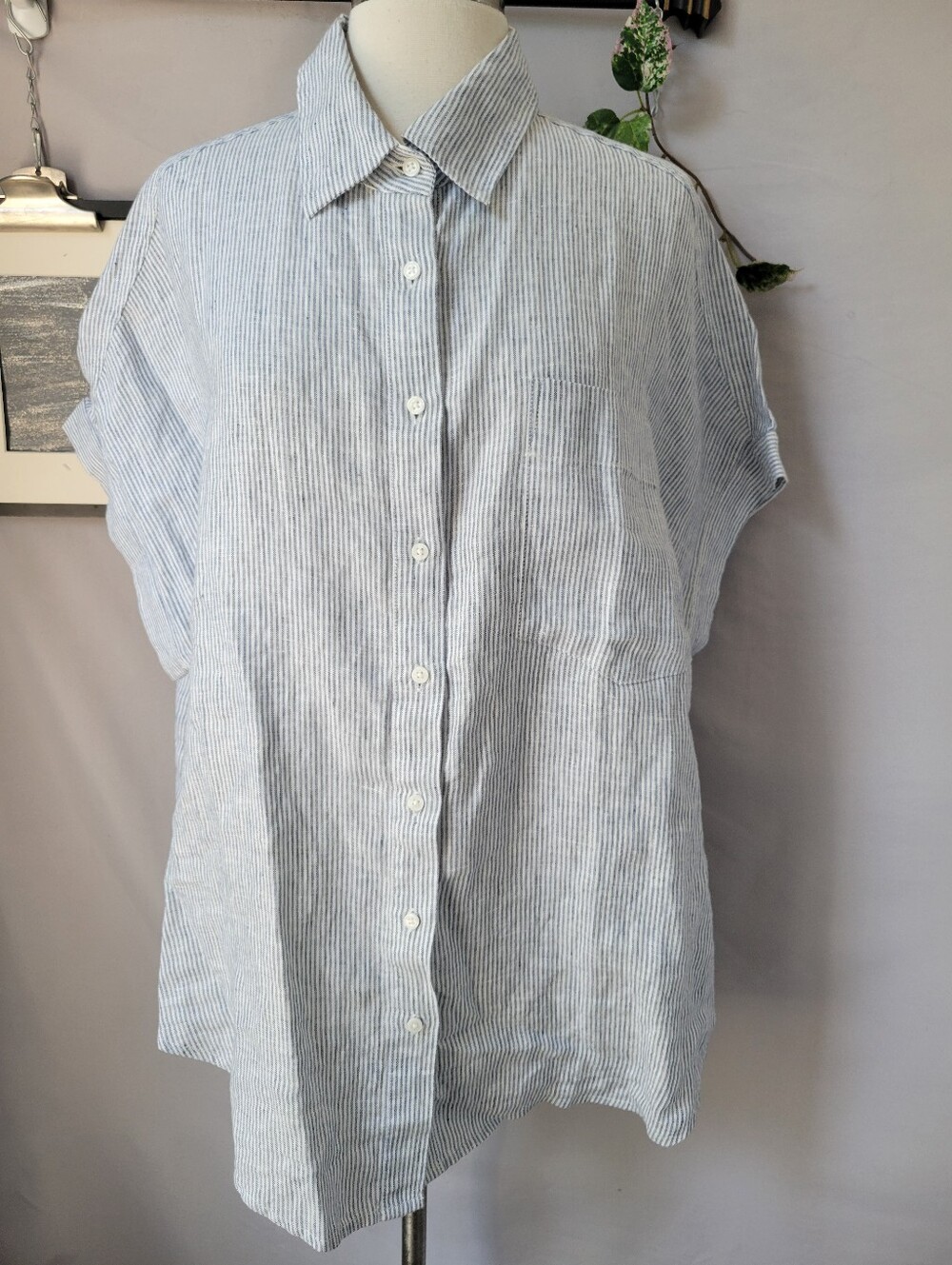 Quince European Linen Button Front Camp Shirt Blue Pinstripe L